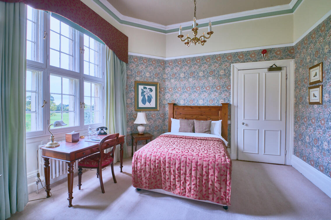Wiston House - Bedroom